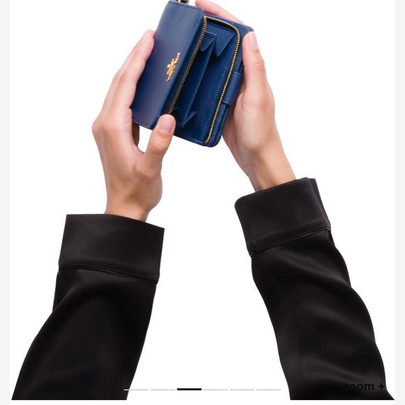 Prada small saffiano leather wallet in bluette. - Picture 7 of 8